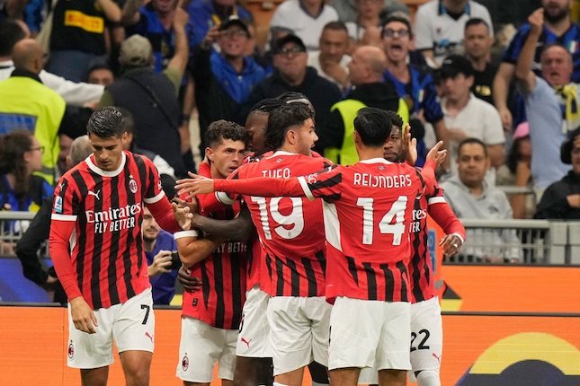 Serie A: Derby della Madonnina, Inter Milan Ditekuk AC Milan 1-2 1