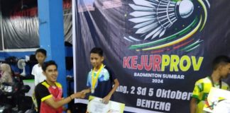 Aditya, Siswa MTsN 3 Kota Pariaman Raih Medali Emas Bulutangkis Tingkat Sumbar