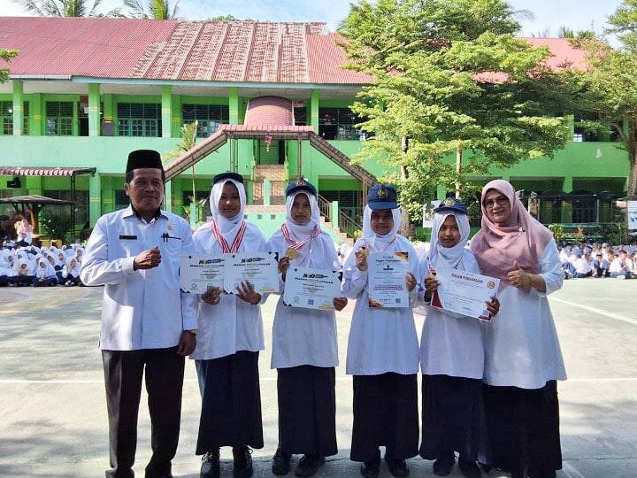 Oktober jadi Bulan Prestasi bagi MTsN 2 Solok 4 00404 mtsn 2 solok f