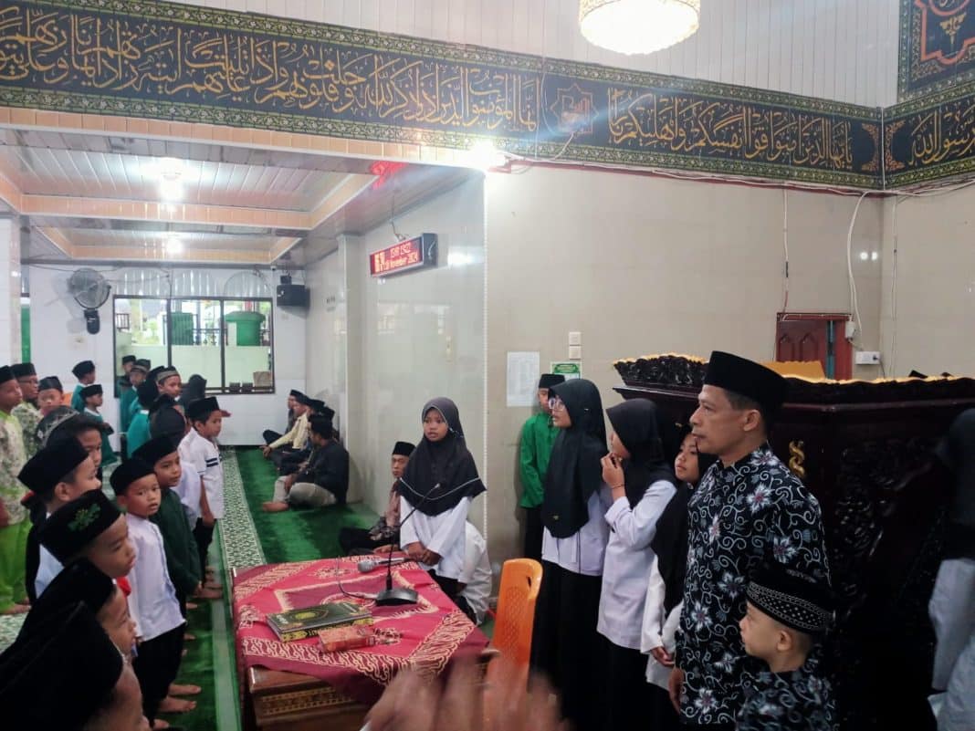 MDTA Iqra’ Ashriyah Saok Laweh Tuan Rumah Didikan Subuh Gabungan