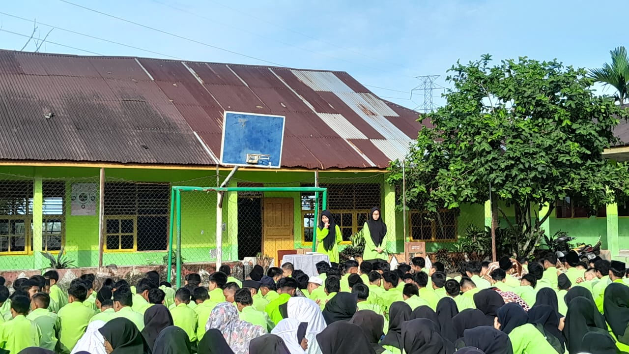 MTsN 4 Agam Asah Bakat Siswa, Kultum Pidato, Nasyid Kembangkan Generasi Qur'ani yang Berprestasi 2 MTsN 4 Agam Asah Bakat Siswa, Kultum Pidato, Nasyid Kembangkan Generasi Qur'ani yang Berprestasi