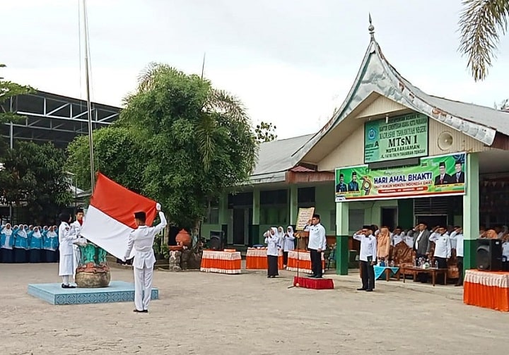 HAB Kemenag ke 79 di Kota Pariaman, BPN Serahkan Sertifikat Tanah Wakaf 2 00304 hab pariaman c