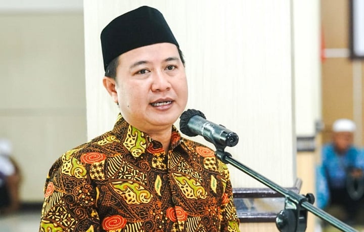 02403 dirjen haji hilman latief