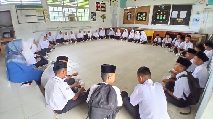 MTsN 11 Agam Melaksanakan LDKS Periode 2025, Mempertegas Jiwa Kepemimpinan Yang Idealis 3 MTsN 11 Agam Melaksanakan LDKS Periode 2025, Mempertegas Jiwa Kepemimpinan Yang Idealis