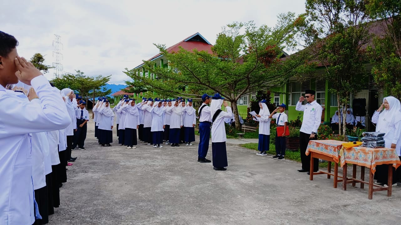 Pelantikan Dan Sertijab Pengurus OSIM MTsN 11 Agam Periode 2024/2025