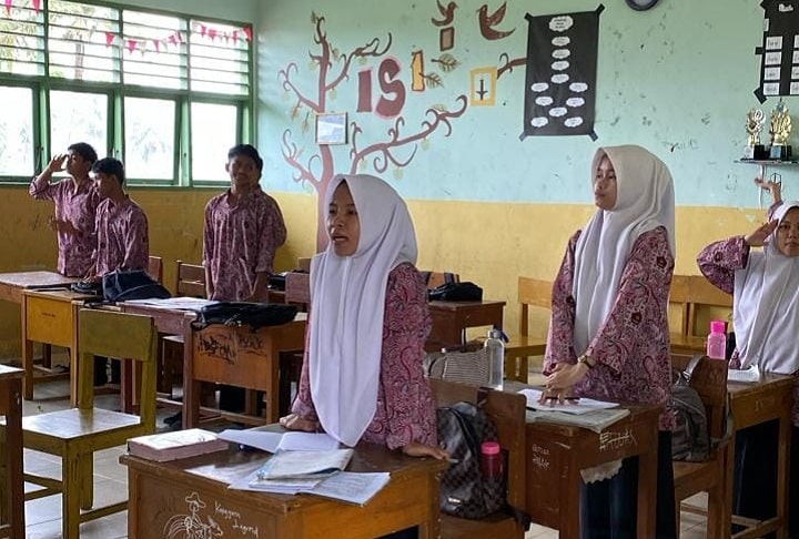 Indonesia Raya, Dinyanyikan Siswa Madrasah di Kabupaten Solok Setiap Senin Kamis 4 MTsM Sumani Tuan Rumah Rakor Kepala Madrasah se Kabupaten Solok