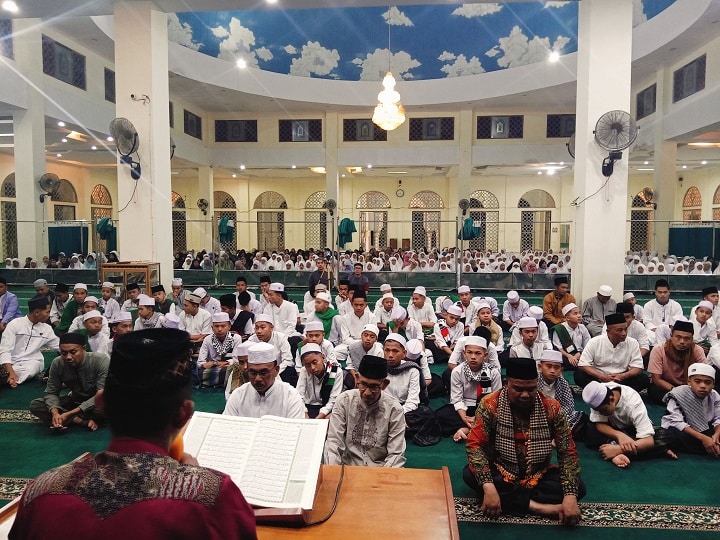 Sambut Ramadan 1446 H, Kemenag dan Dua Pesantren Gelar Dzikir Bersama 4 01803 zikir kemenag b