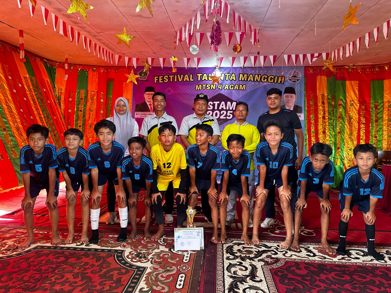 Festama MTsN 4 Agam Sukses, Piala Juara Umum Diboyong SD IT Al Madany