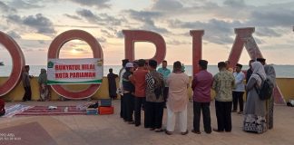 Tertutup Awan, Hilal Tidak Terlihat dari Pantai Gondoriah Pariaman