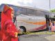 Istimewa Layanan Bus Miyor, Agennya Sapa Penumpang dengan Tingkuluak Tanduak