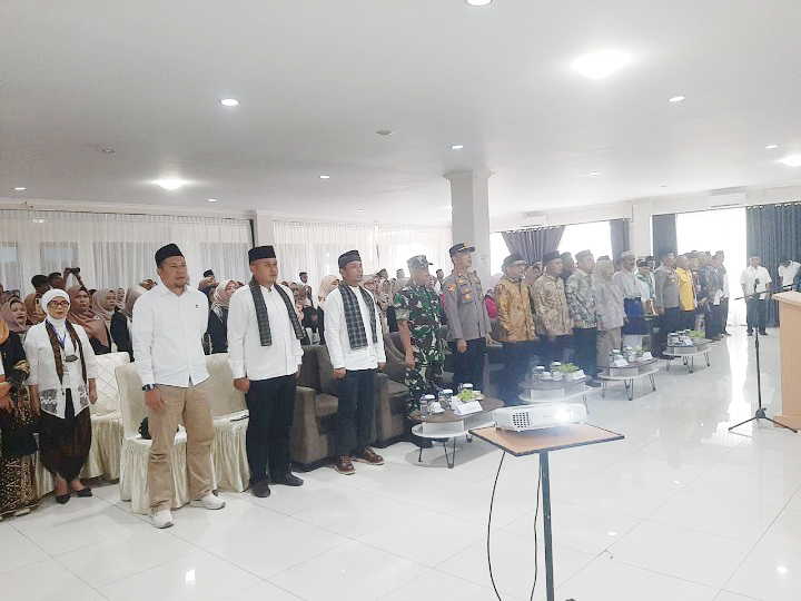 Dibuka Gubernur Sumbar, Ikatan Keluarga Kacang Gelar Mubes 2025 3 00306 mahyeldi d