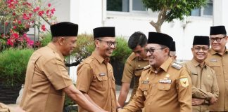 Pimpin Apel Gabungan Pasca Cuti Idul Fitri, Ini Pesan Bupati Eka Putra