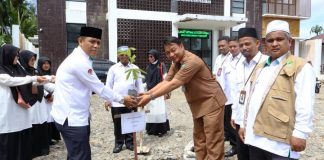 100 Pohon Matoa dari ASN Kemenag Kabupaten Pasaman