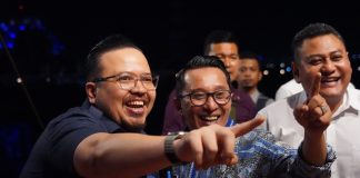 Bupati Eka Putra Dorong Terwujudnya Masyarakat Melek Digital