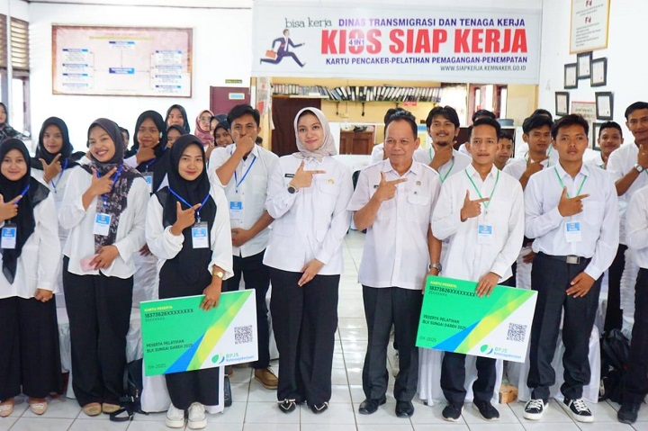 02404 annisa pelatihan b