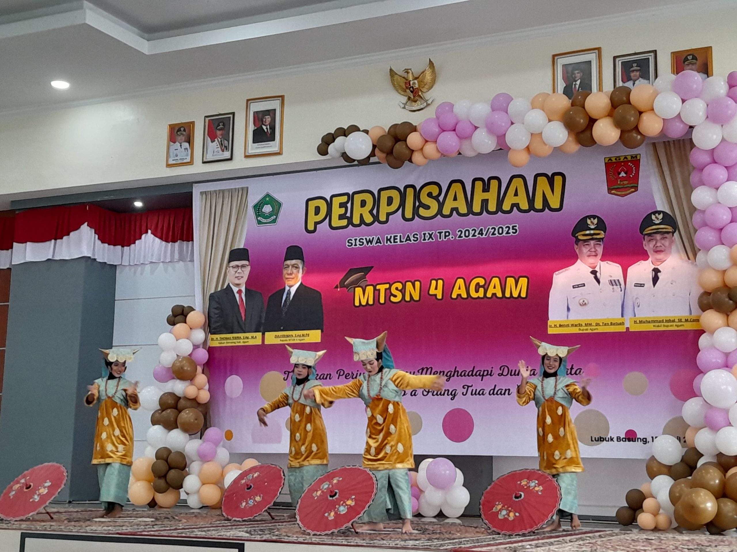 Perpisahan Siswa Kelas IX MTsN 4 Agam Dihadiri Bupati, Thomas Febria: Menuju Masa Depan Cerah