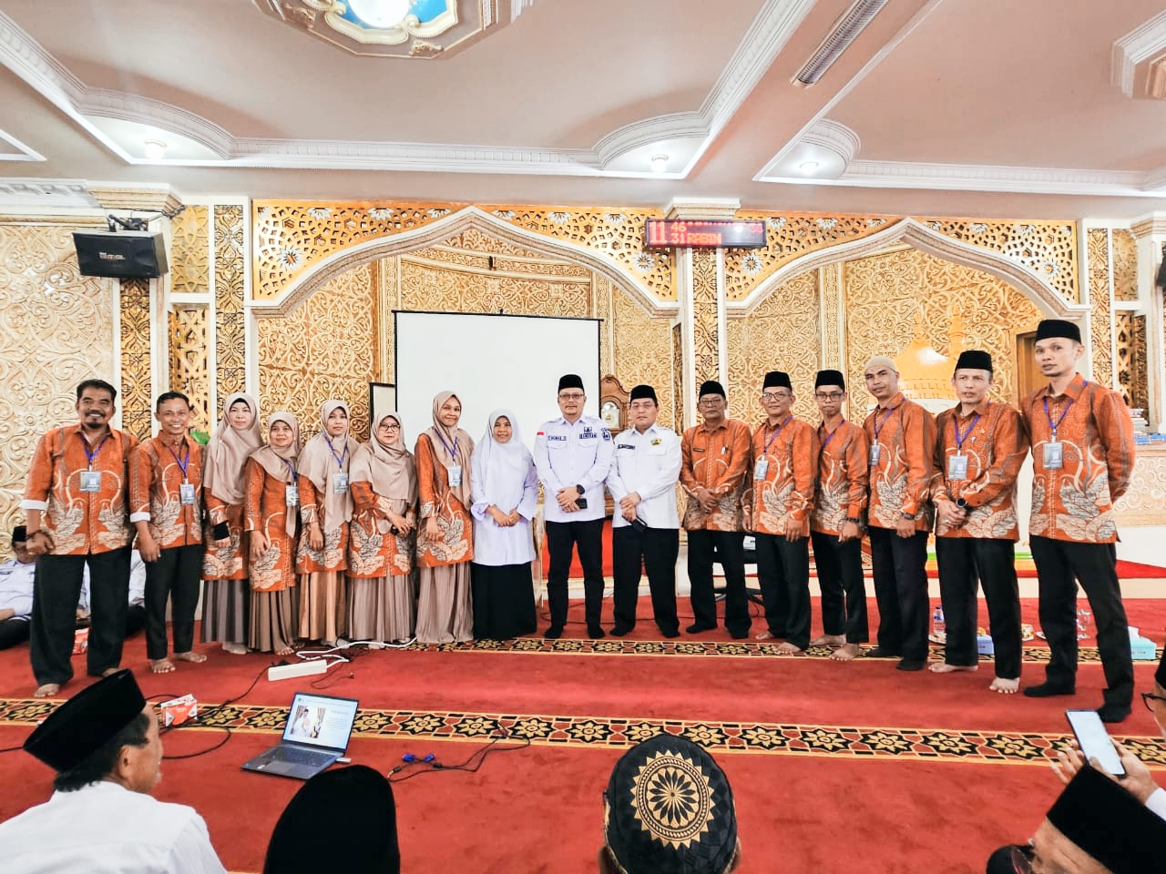 Kakanwil Kemenag Sumbar Bekali Calhaj Agam dengan 7 Kunci Sukses Ibadah Haji