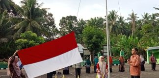 Dukung Terwujudnya Generasi Hebat dan Kuat, Kemenag Pariaman Upacara Hardiknas 2025