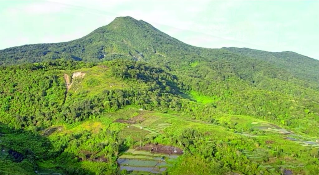 Batu Bajanjang, Surganya Air Panas di Pelukan Gunung Talang 4 00304 aia angek batu bajanjang f