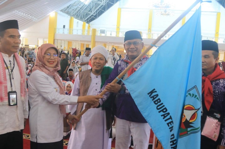 Dilepas Wabup, 182 Jemaah Haji Kabupaten Dharmasraya Berangkat ke Tanah Suci 2 02203 haji 2025 dharmasraya b