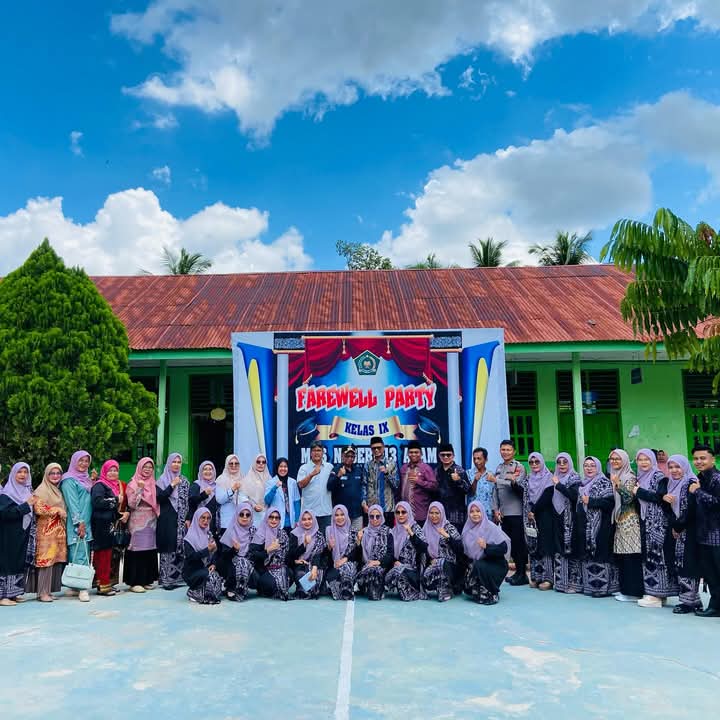 Kepala Seksi Pendidikan Madrasah Hadiri Perpisahan dan Monev Ujian di Beberapa Madrasah 3 Kepala Seksi Pendidikan Madrasah Hadiri Perpisahan dan Monev Ujian di Beberapa Madrasah