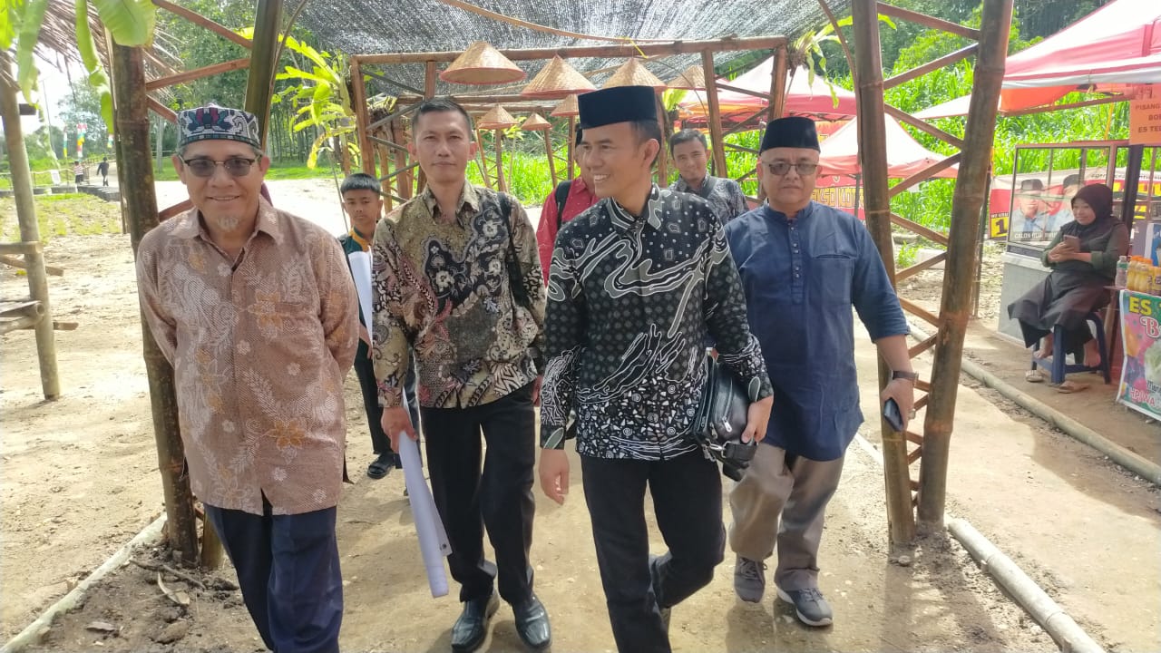 MGMP PAI SMA/SMK Kabupaten Agam Gelar Pertemuan di Bukittinggi 2 MGMP PAI SMA/SMK Kabupaten Agam Gelar Pertemuan di Bukittinggi