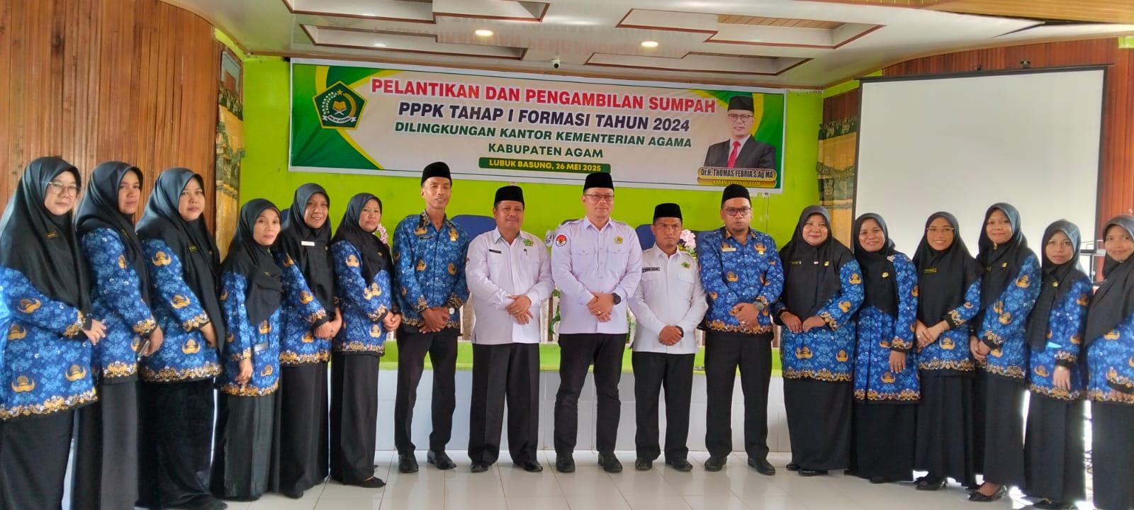 205 PPPK Kemenag Agam Resmi Dilantik dan Diambil Sumpah