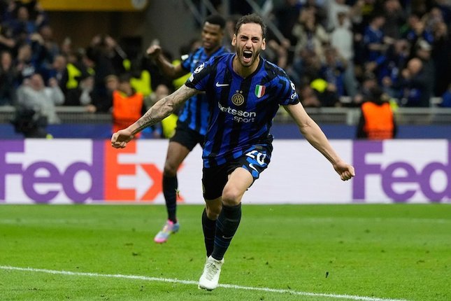 Inter hakan calhanoglu int a844eb0