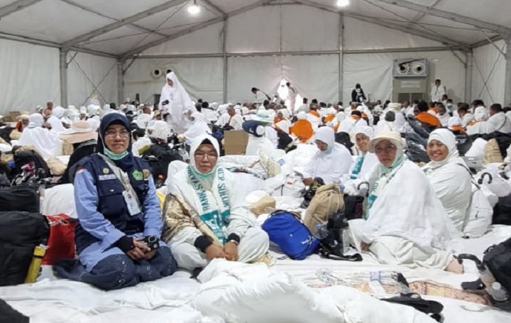 Munajad Dalam Haru, Air Mata Jemaah Haji Tumpah di Arafah 3 00504 haji 2025 wukuf pdg 13 c