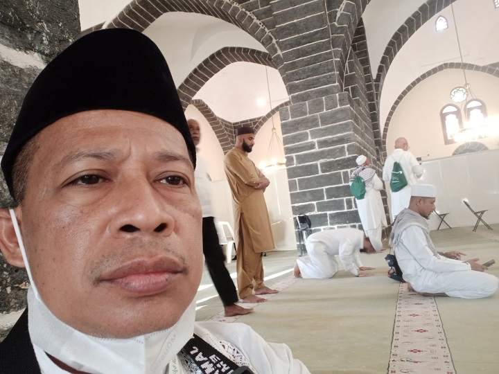 Disela Arbain, Jemaah Haji Solok Kunjungi Masjid Bersejarah di Madinah 2 00301 haji 2025 masjid al ghamama b