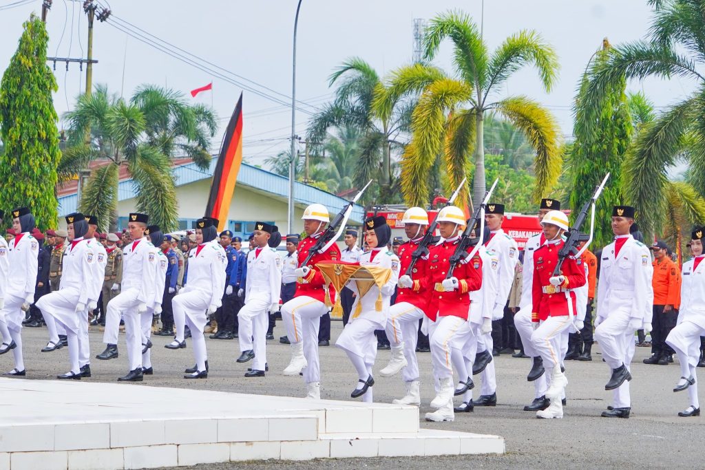 Anggunnya Bupati Annisa jadi Irup Upacara dan Seru Saat Memeriahkan HUT ke 80 Kemerdekaan R.I 5 01801 bupati annisa e