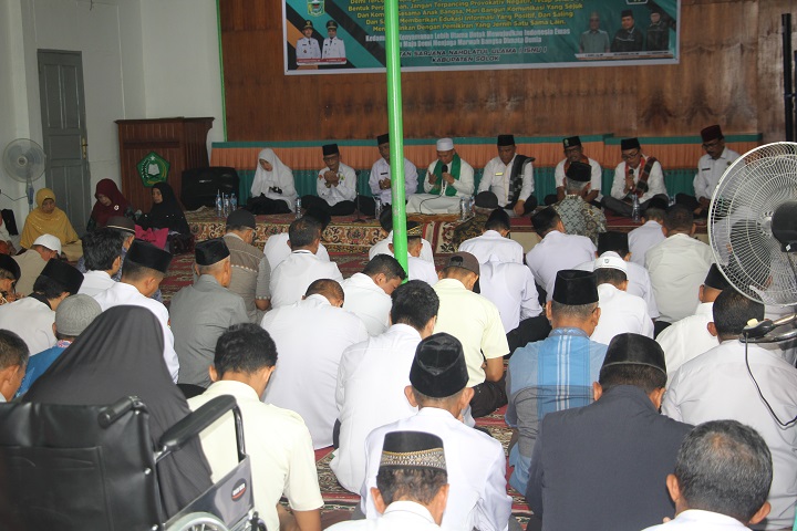 Wabup Candra Apresiasi, Dzikir dan Doa untuk Bangsa di Kemenag Kabupaten Solok 3 00204 dzikir b