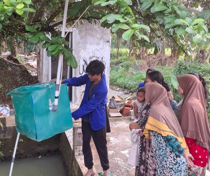 00801 uper filter air a Mahasiswa UPER Bantu Sediakan Air Bersih bagi 150 Rumah Tangga