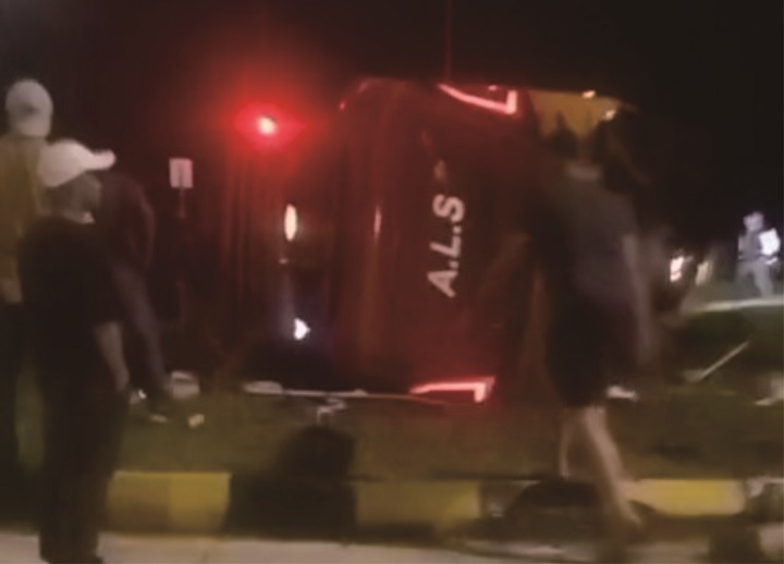00804 laka bus als Kecelakaan Bus ALS di Tol Sicincin, Atlet Karate dari Sumut Meninggal Dunia