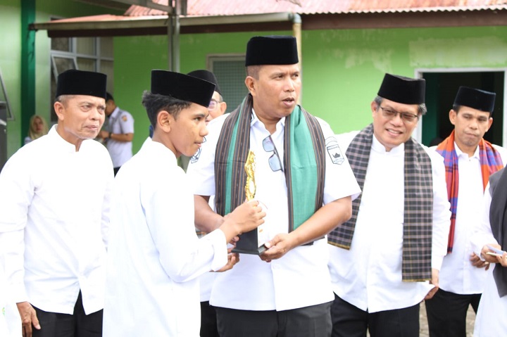 02205 hari santri pariaman a Apel HSN 2025 di Pariaman, Wawako Mulyadi : Santri Bukan Penjaga Surau