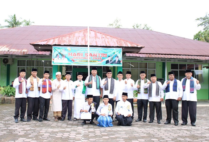 Apel HSN 2025 di Pariaman, Wawako Mulyadi : Santri Bukan Penjaga Surau 2 02205 hari santri pariaman b