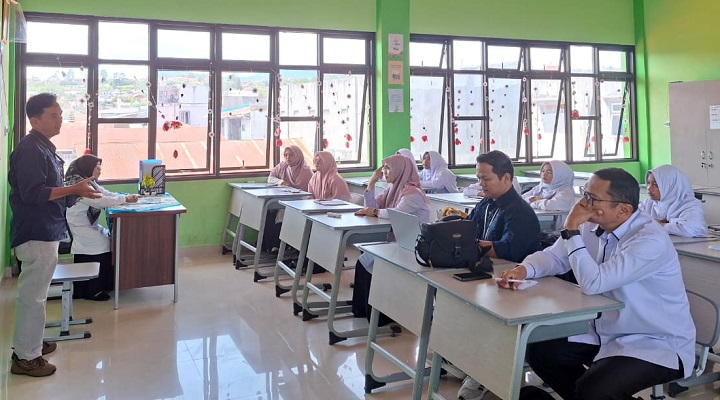 Tuju Madrasah Mendunia, MTsN 3 Solok Tingkatkan SDM dan Kinerja Humas 3 02208 mtsn 3 c