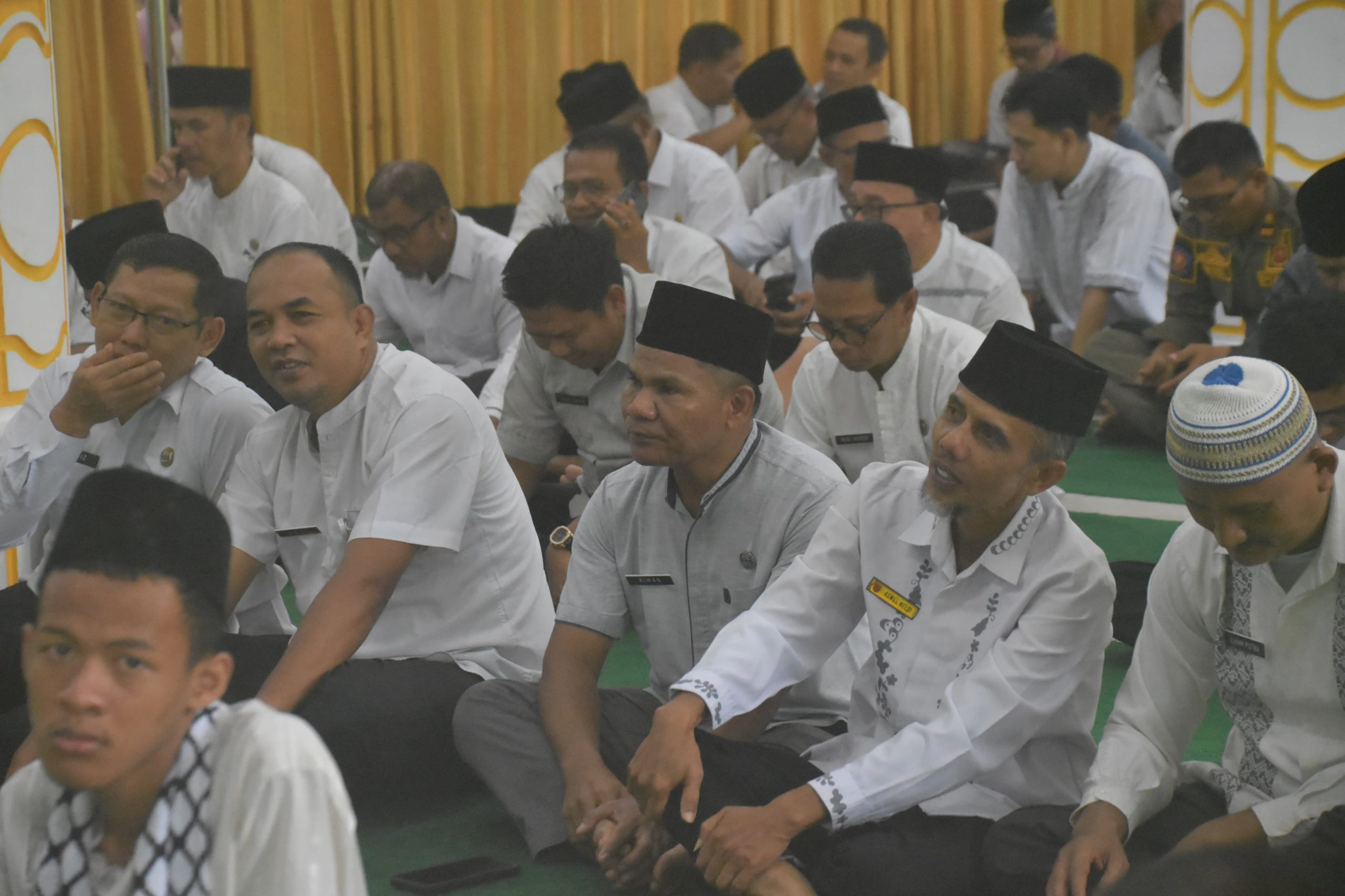 Ustadz Uda Opik Bongkar Rahasia Optimalisasi Gerakan Shalat di Wirid Mingguan Korpri Agam 4 IMG 20251024 WA0023 scaled