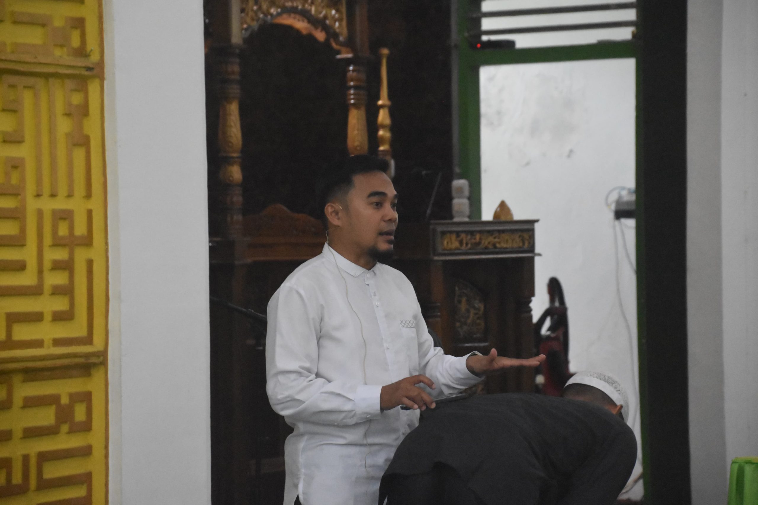 Ustadz Uda Opik Bongkar Rahasia Optimalisasi Gerakan Shalat di Wirid Mingguan Korpri Agam 3 Ustadz Uda Opik Bongkar Rahasia Optimalisasi Gerakan Shalat di Wirid Mingguan Korpri Agam