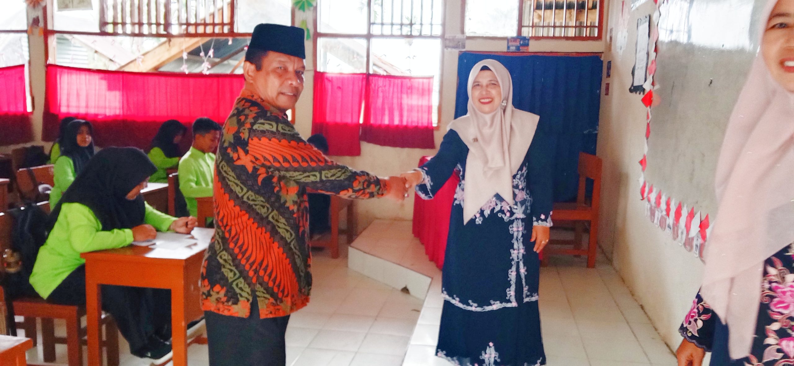 362 Siswa MTsN 4 Agam Ikuti Asesmen Sumatif Tengah Semester, Zulherman: Raih Pencapaian Maksimal