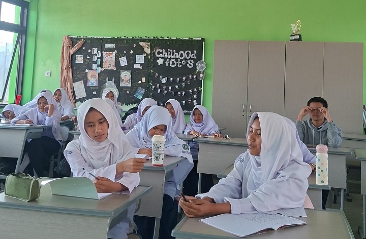 MTsN 3 Solok, Kupas Pembelajaran Fiqih Lewat Drama 4 00502 mtsn 3 c