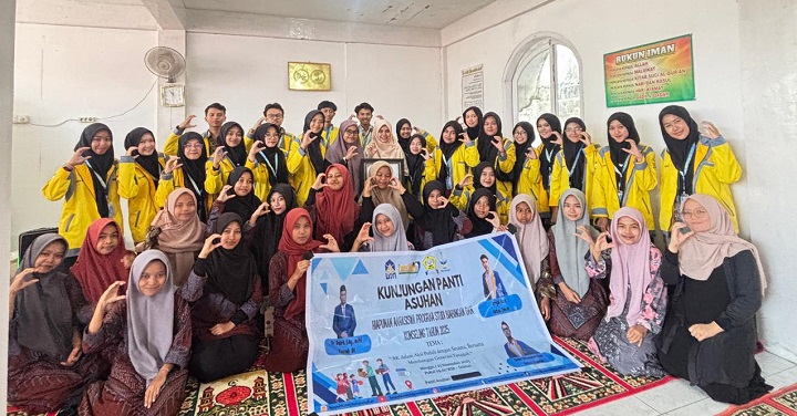 Aksi Peduli, HMPS BK UIN Mahmud Yunus Kunjungi Panti Asuhan Aisyiyah Tanah Datar 2 02504 hm uin b