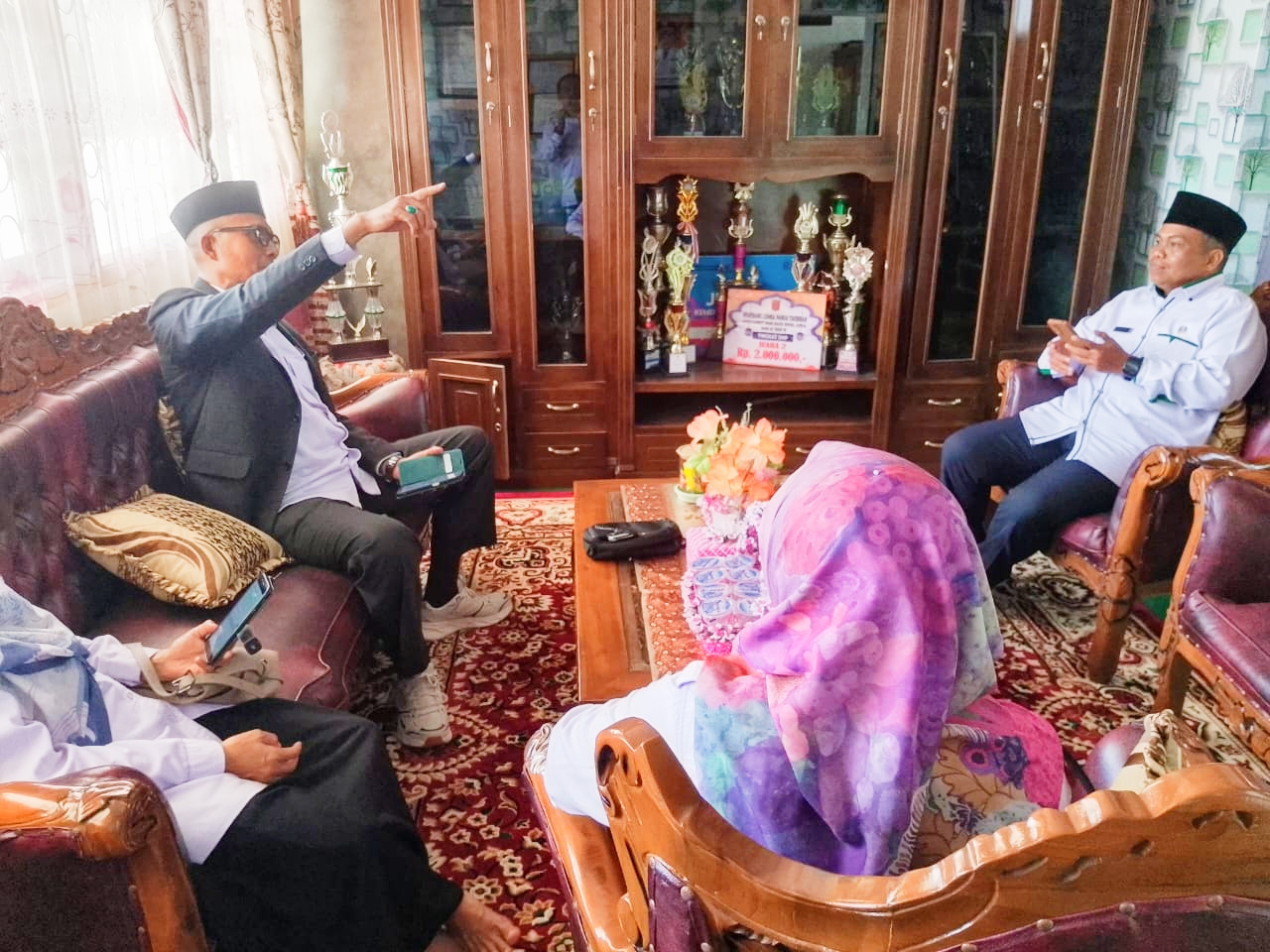 Tim GTK Kemenag Sumbar Genjot Mutu Madrasah Lewat Monev Sertifikasi dan Sarpras di MTsN 4 Agam 3 GTK Kemenag Sumbar Genjot Mutu Madrasah Lewat Monev Sertifikasi dan Sarpras di MTsN 4 Agam