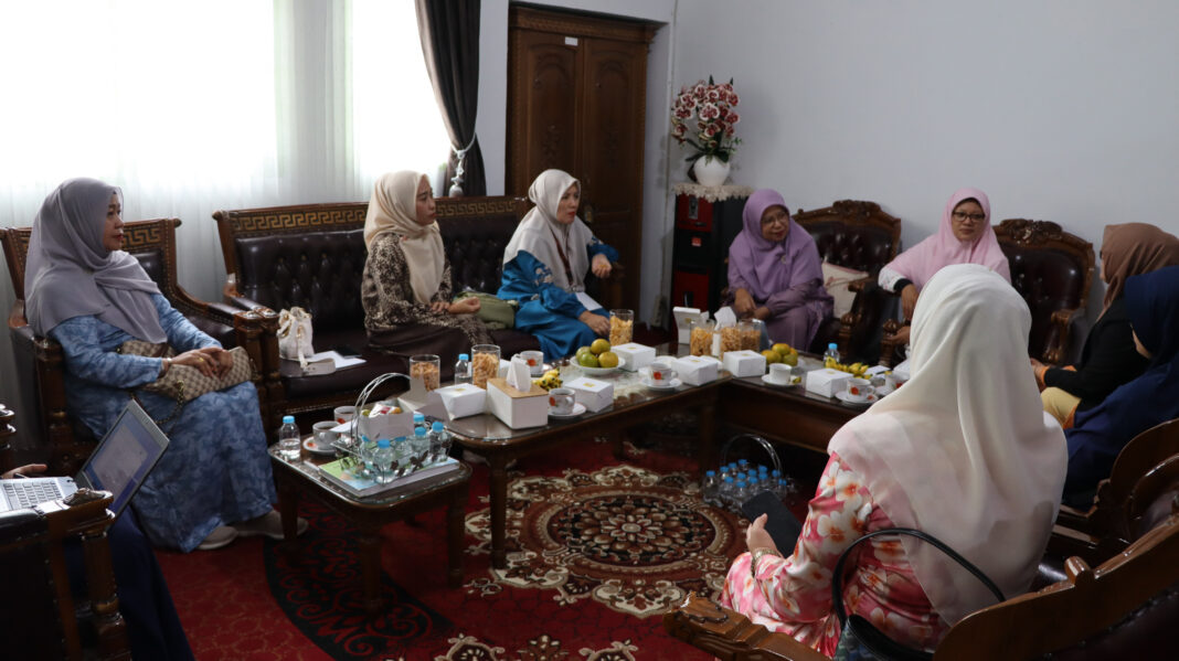 Di MAN 2 Bukittinggi DWP Kanwil Kemenag Sumbar Persiapkan HUT ke 26