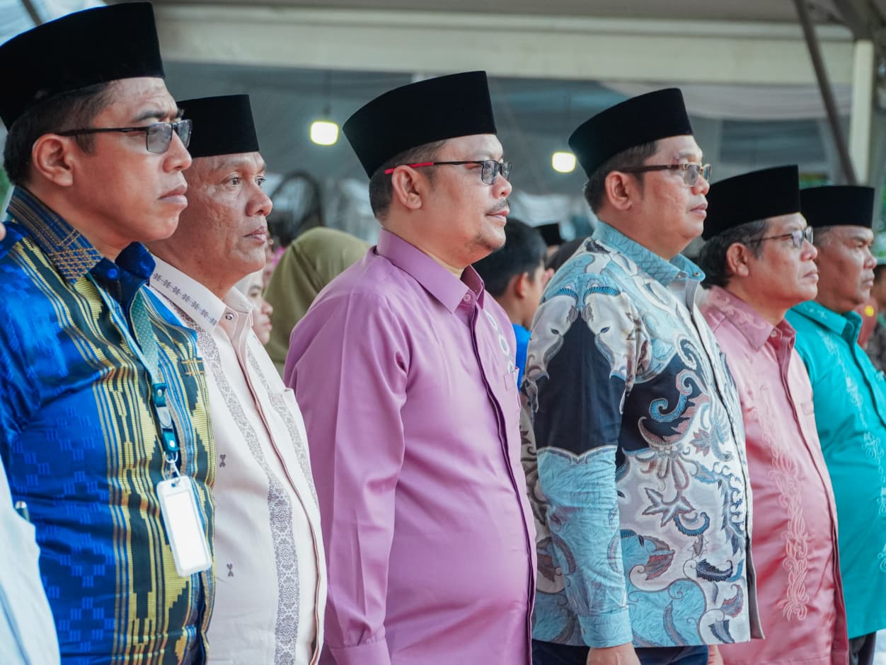 MTQN ke-41 Provinsi Sumatera Barat Resmi Ditutup, Kafilah Agam Raih Peringkat 5 4 MTQN ke-41 Provinsi Sumatera Barat Resmi Ditutup, Kafilah Agam Raih Peringkat 5