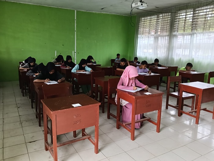 Alami Bencana, Siswa SMPN 1 2x11 Kayu Tanam Diinapkan di Sekolah Selama PAS 1 Kayu Tanam 2