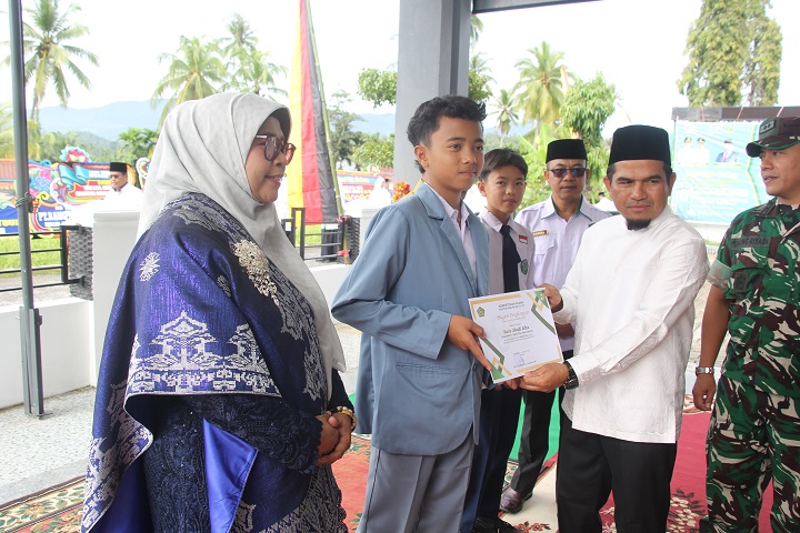 00304 hab ayah hebat d
