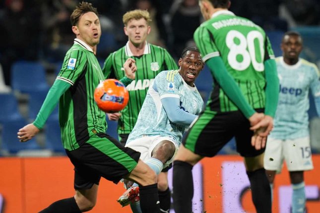 Serie A: Juventus Cukur Sassuolo 3-0 di Mapei Stadium, Jay Idzes Tak Berdaya 1 Juventus