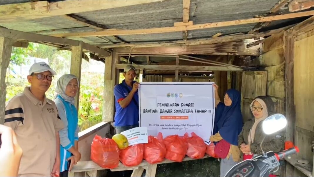 Ajak Semua Pihak berkolabarasi, Suhanrizal kembali Salurkan Bantuan ke Masyarakat Terdampak Banjir