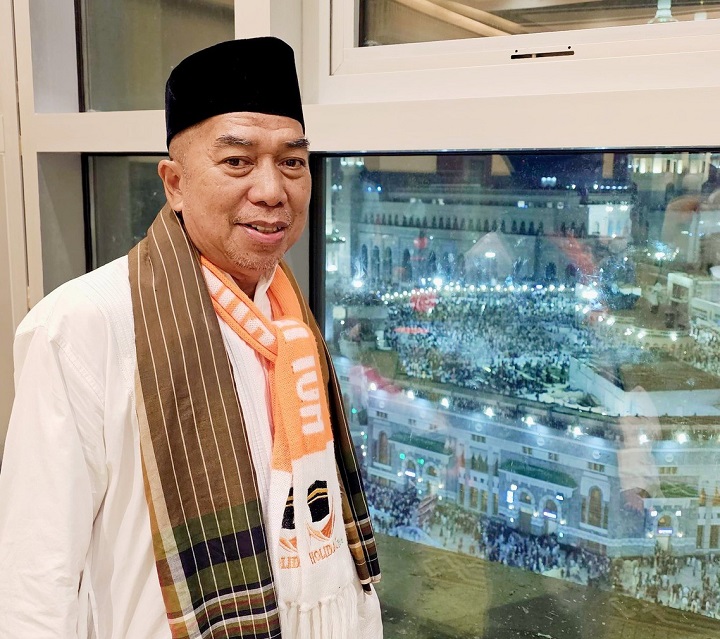 00201 yurnaldi umrah 1